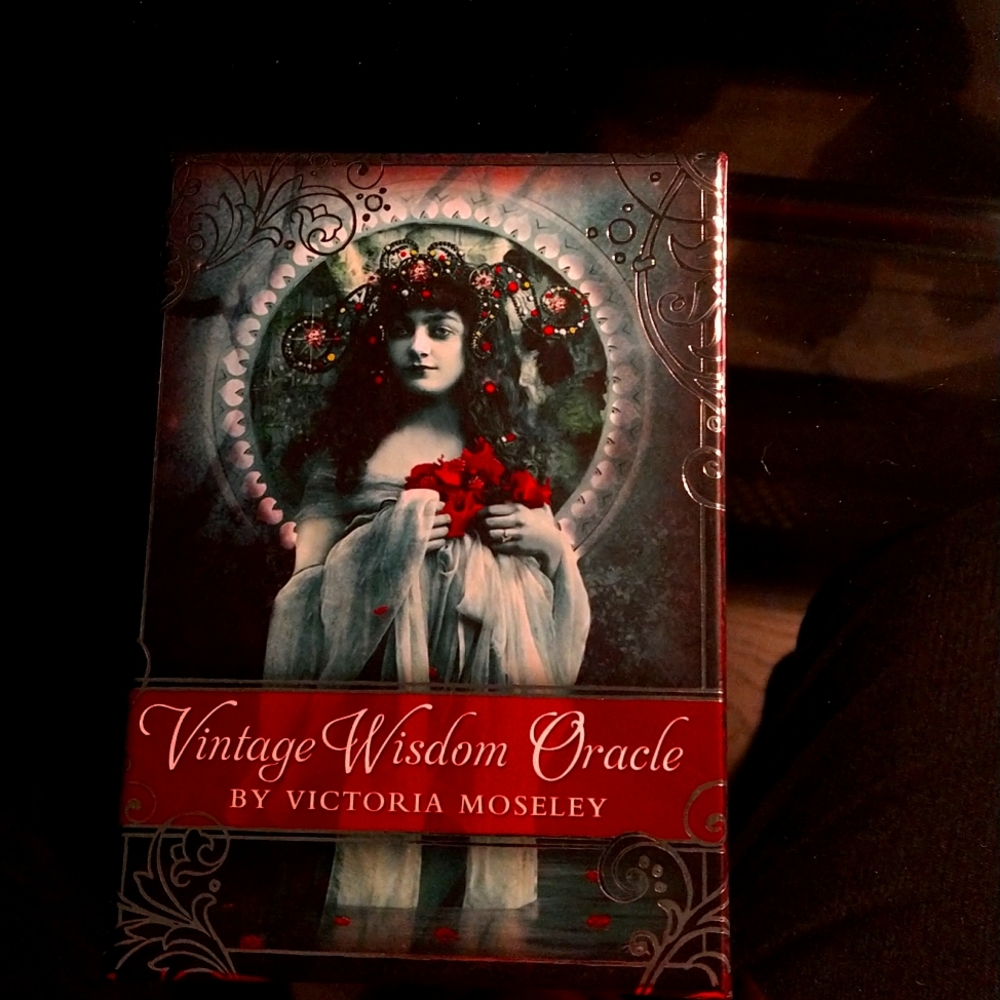 Oracle deck - Vintage Wisdom